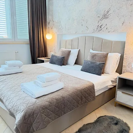 Crowonder Idassa With Swimming Pool And Jacuzzi - Crowonder Luxury Rent Villa Zadar